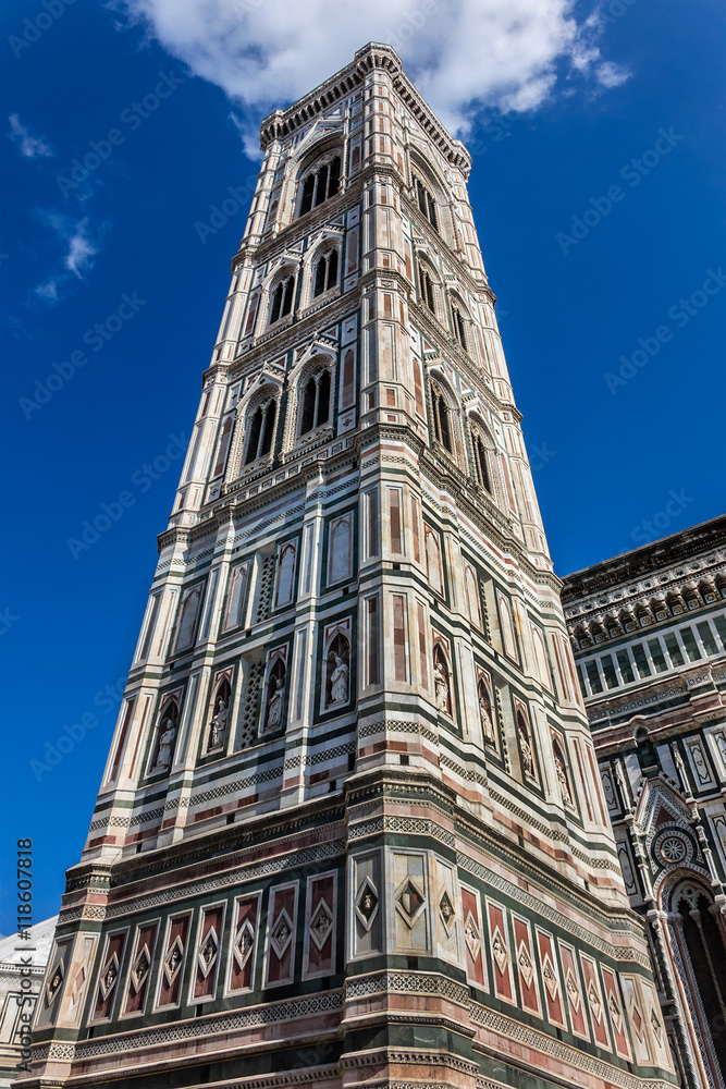 Giotto Campanile (1334). Basilica Santa Maria del Fiore Florence