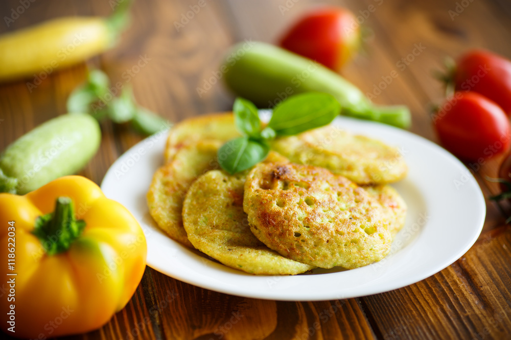 fried zucchini fritters fried zucchini fritters