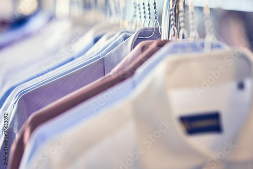 Camicie uomo lavate e stirate © CreativePhotography