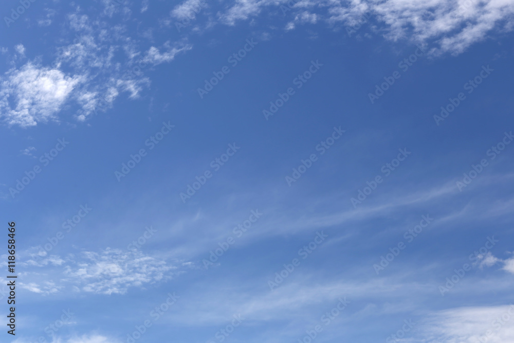 Obraz premium Cloud on blue sky in the daytime.