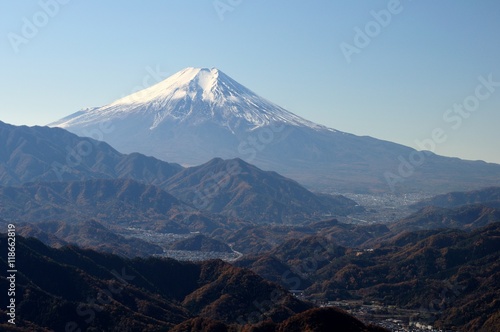 百蔵山から眺める富士山 © fu-keita