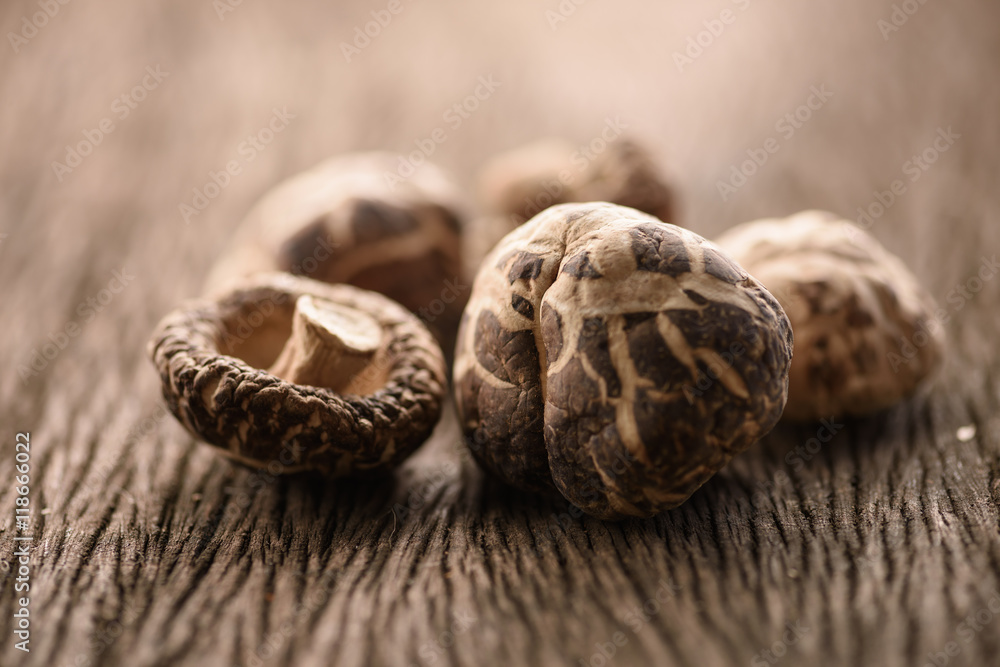 dried shiitake mushroom