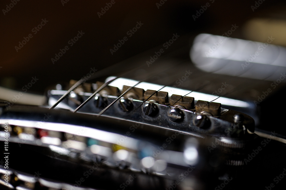 Steg einer E-Gitarre Steg einer E-Gitarre