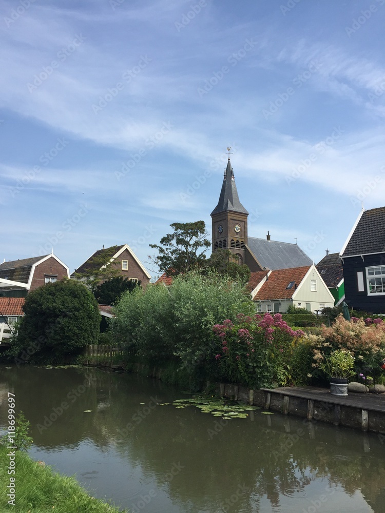 Vista di Marken con canale, Olanda