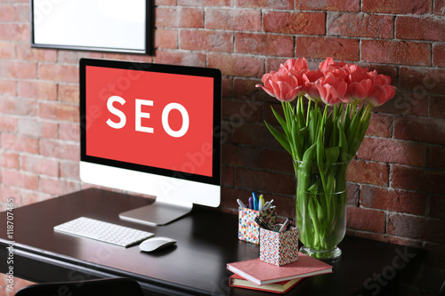 SEO technology concept. Mod...