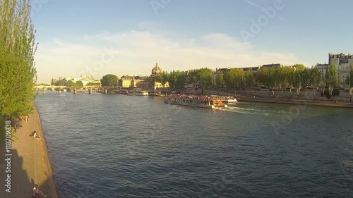 La Seine vue du pont du Carroussel [Time-lapse, HD]