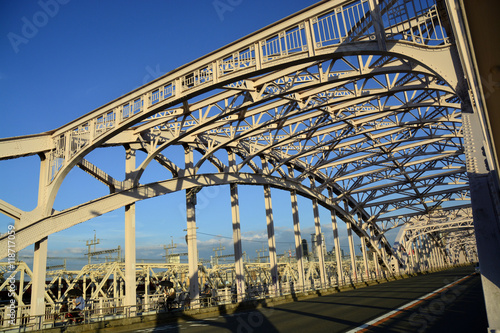 大都市の風景（橋）