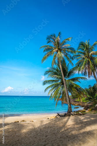 Beautiful tropical island beach summer holiday - Travel vacation concept. © pla2na
