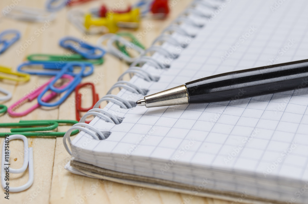 Fototapeta premium school supplies on a wooden desk
