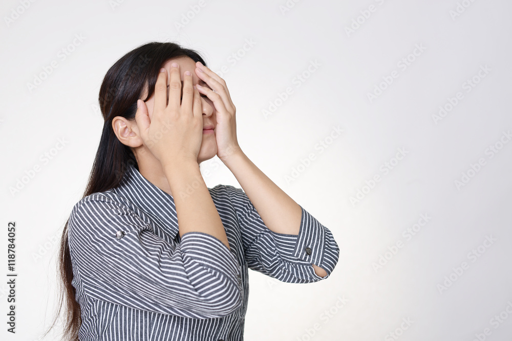 落胆する女性 落胆する女性