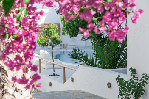 Fototapeta Naklejka Na Ścianę i Meble -  Beautiful pool in Santorini