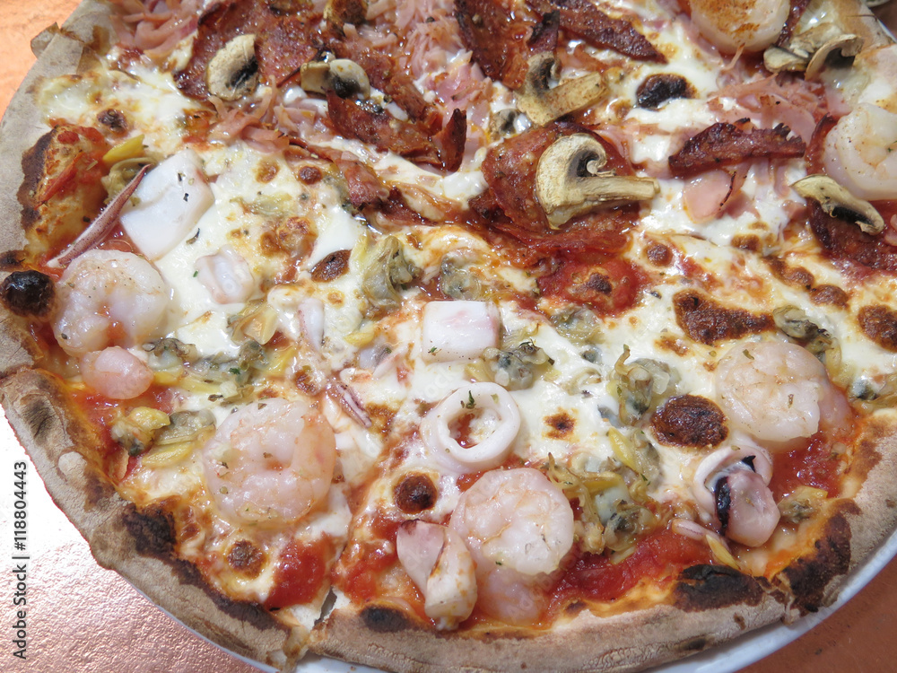 closed up the pizza in restaurant closed up the pizza in restaurant