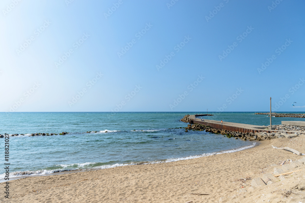 真夏の海辺