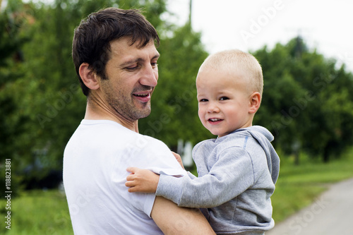 Canvas-taulu uncle with boy