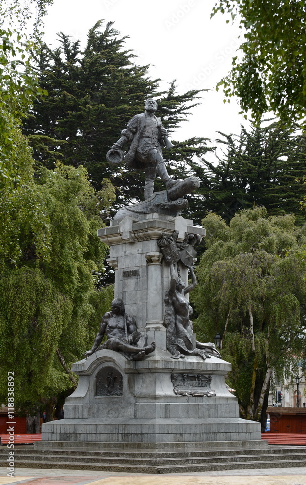 A monument to Fernando Magellan in Punta arenas.