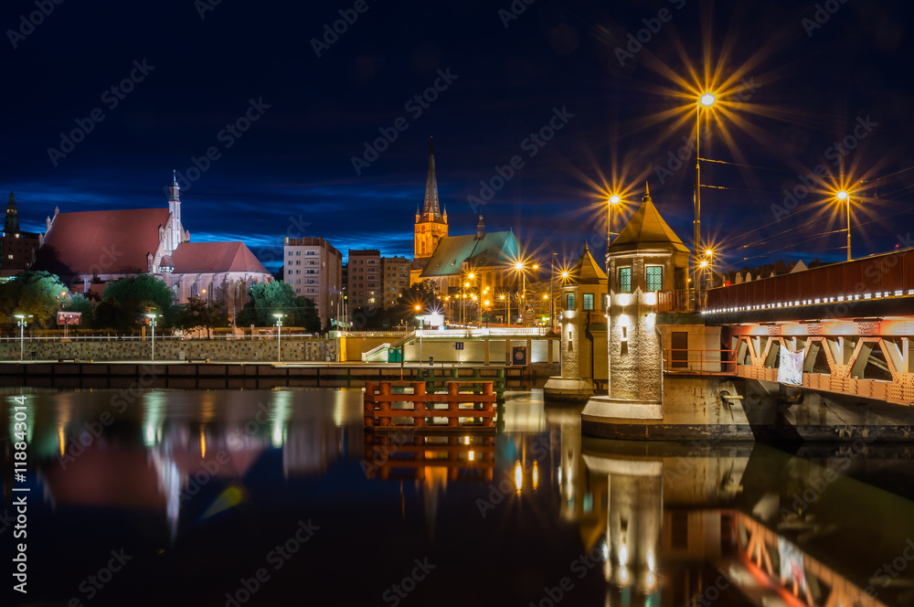 Obraz premium Stettin bei Nacht; Polen