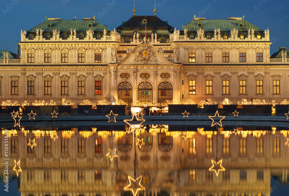 Belvedere in Vienna Austria at Christmas time - obrazy, fototapety, plakaty 