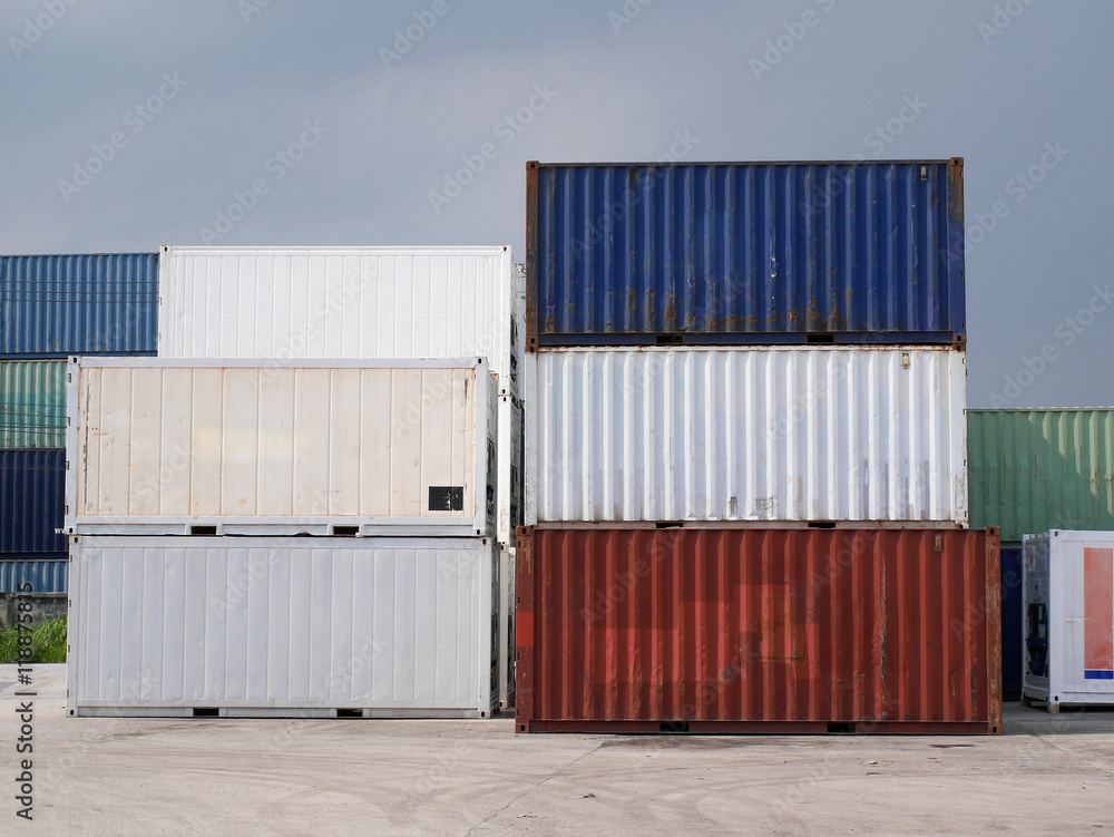 Fototapeta premium containers for input roduct to transportation shipment to customer