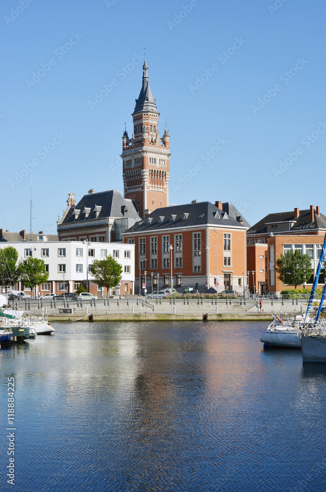 Dunkerque France, Nord pas de Calais, Rathaus und Hafen