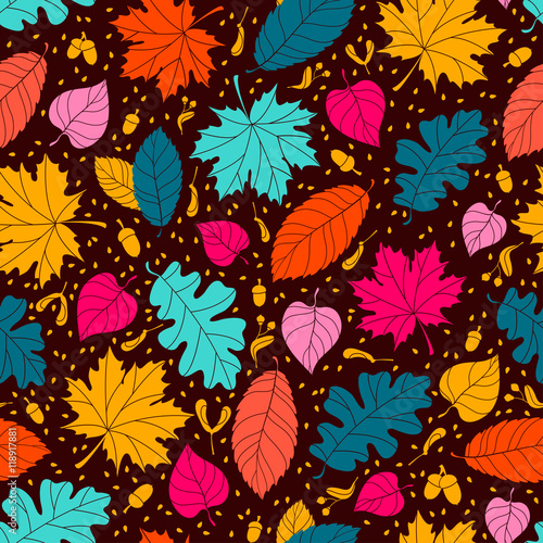 Autumn seamless pattern with seeds and leaves © natalypaint