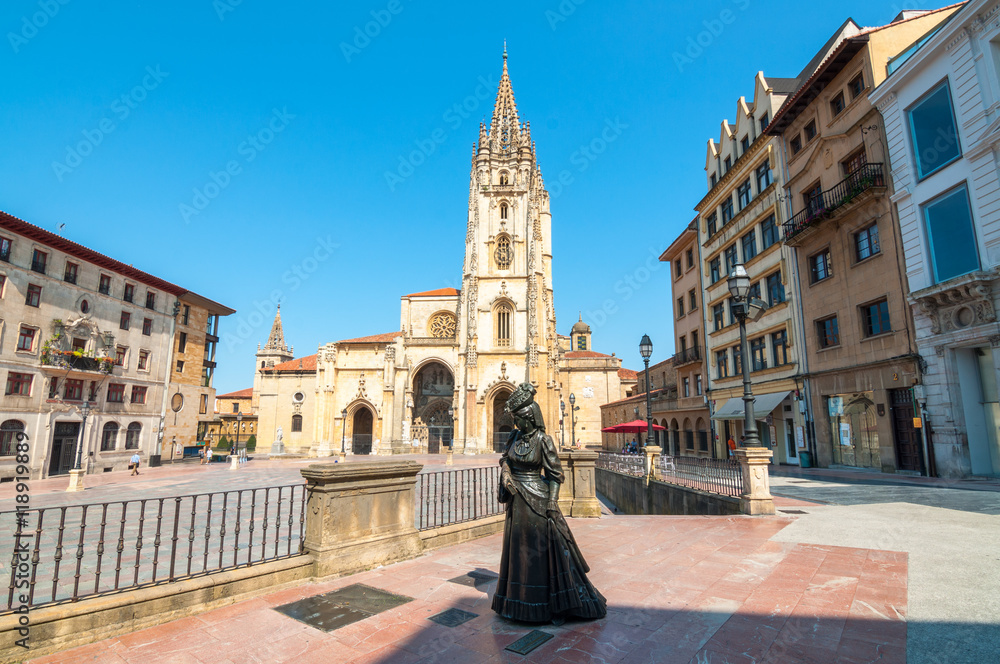 Naklejka premium Holy Saviour Cathedral square