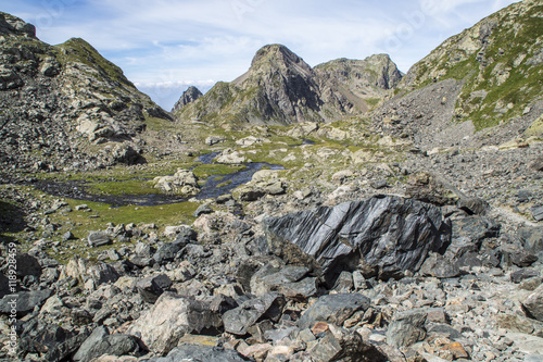 Massif de Belledonne - Lacs du Crozet et du Domènon. photo