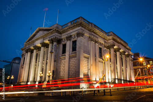 City Hall Afternoon Long Exposure Light Streaks Architecture Dublin Ireland