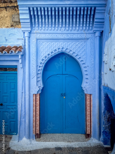 Blue door in Chefchaouen Medina - Morocco © diegograndi