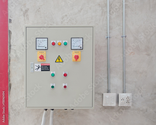 Foto Electrical control and box switch on cement wall