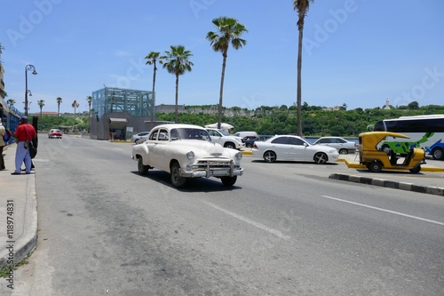 Oldtimer auf Kuba © pattilabelle