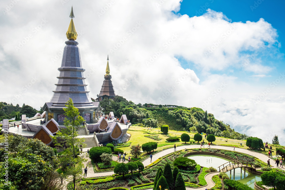 Obraz premium Phra Maha Dhatu Nabha Metaneedol, two pagoda landmark in valley