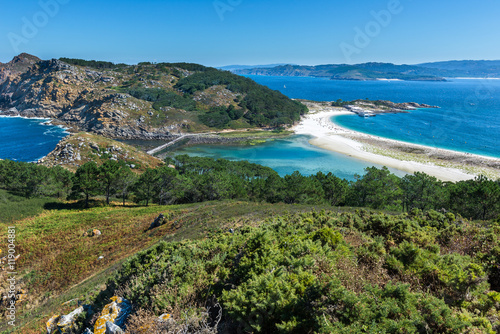 
Islas Cíes en el parque nacional Marítimo-Terrestre de las Islas Atlánticas, Galicia (España) photo