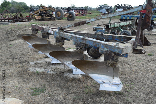 Trailer Hitch for tractors and combines photo