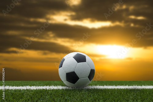 Soccer sunset / Football in the sunset © FAMILY STOCK