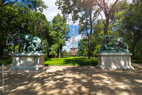 Photography Tiergarten in Berlin mit Blick auf die Siegessäule