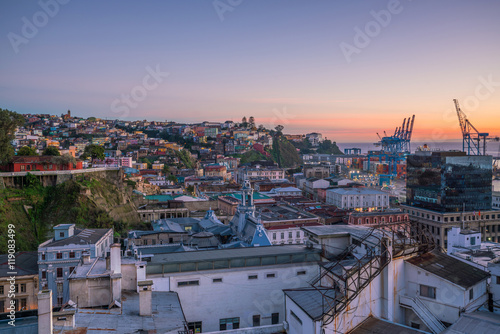 Fototapeta Naklejka Na Ścianę i Meble -  The historic quarter of Valparaiso in Chile