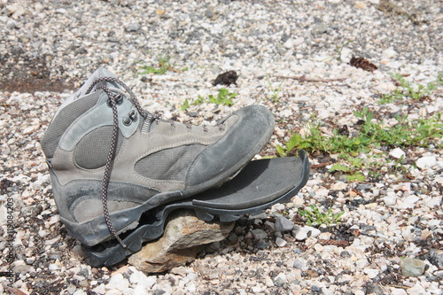 Trekking shoe broken after intensive use