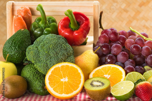 Fototapeta Naklejka Na Ścianę i Meble -  Arrangement nutrition fresh fruits and vegetables for healthy