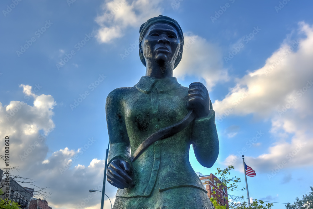 Naklejka premium Harriet Tubman Memorial Statue - Harlem, Nowy Jork