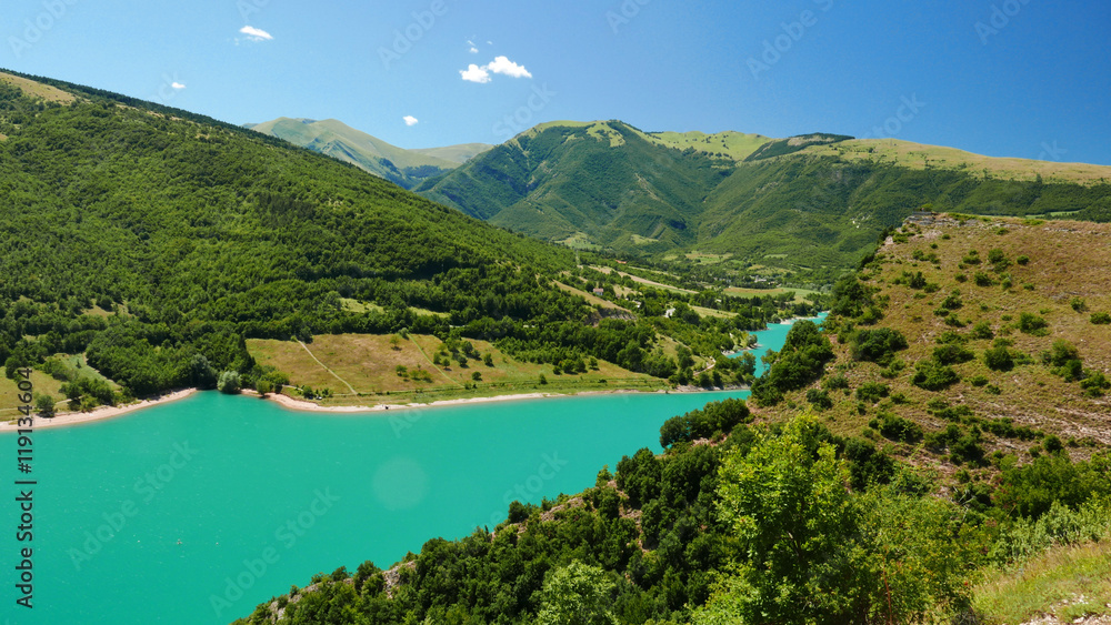 Lago di fiastra Lago di fiastra