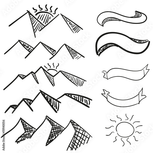 Disegni Montagne con Sole e coccarde