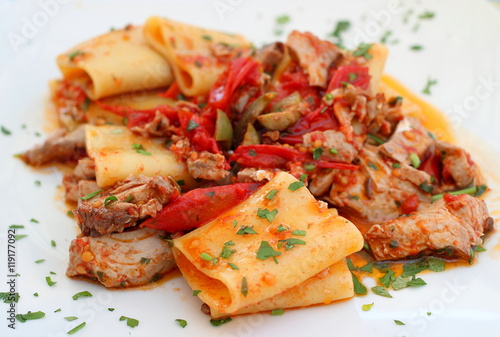 Paccheri al tonno fresco con pomodorini