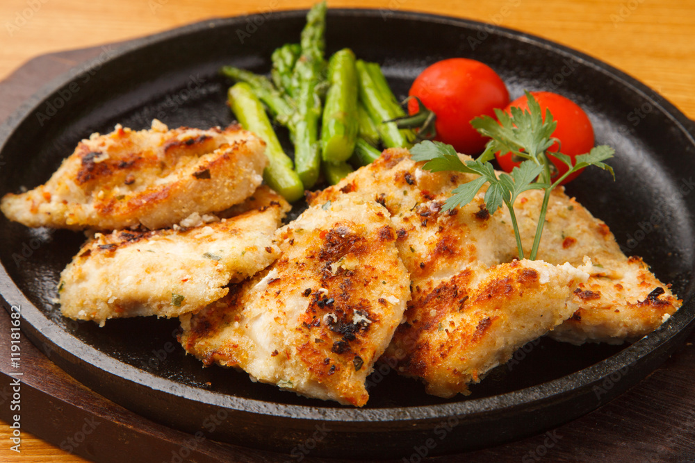 鶏肉の香草パン粉焼き