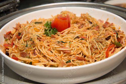  cooked of spaghetti with bacon and herbs.