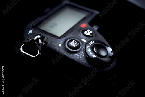 Obraz na plátně Closeup shutter release button on professional DSLR camera