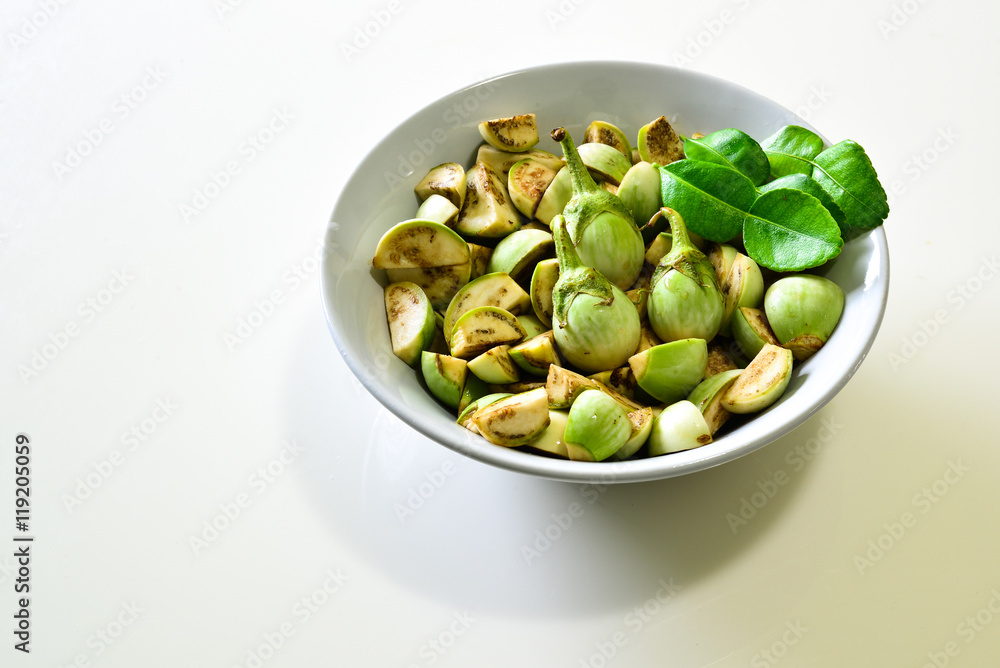 Thai Eggplant and the Kaffir Lime Leaf, Raw Thai Food Thai Eggplant and the Kaffir Lime Leaf, Raw Thai Food
