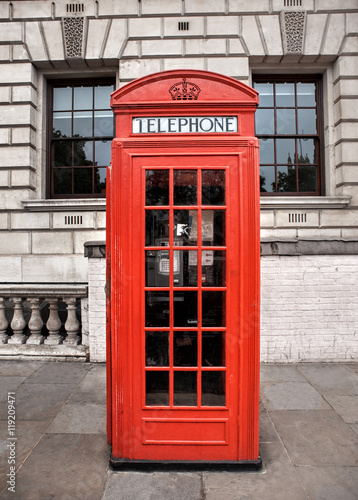 Red phone box in London, United Kingdom, © alekosa