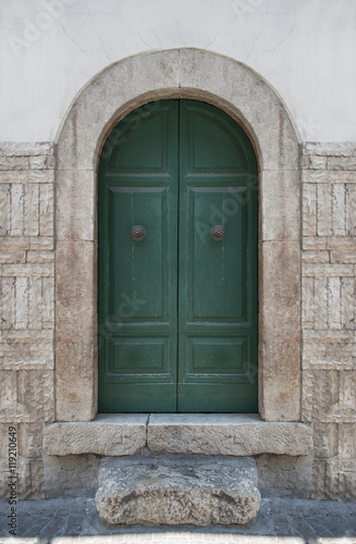 Medieval wooden door © gigadesign