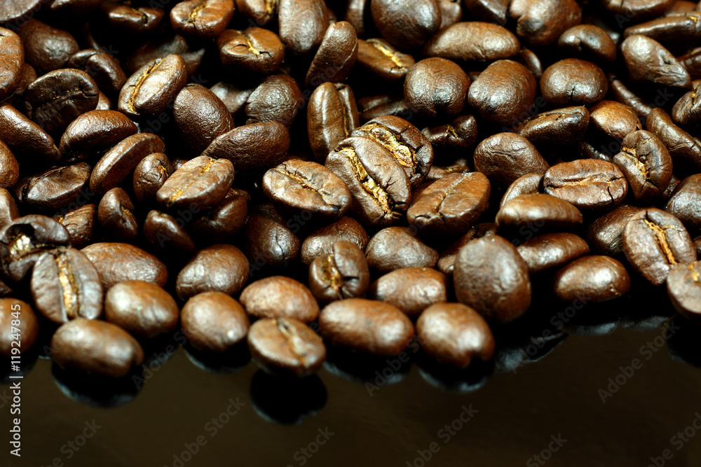 Fototapeta premium roasted coffee beans