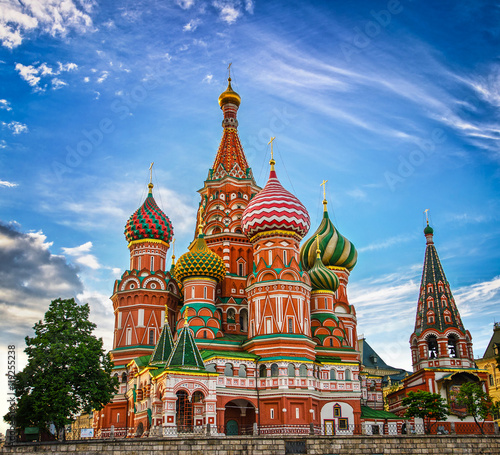 Fototapeta St Basils cathedral on Red Square in Moscow